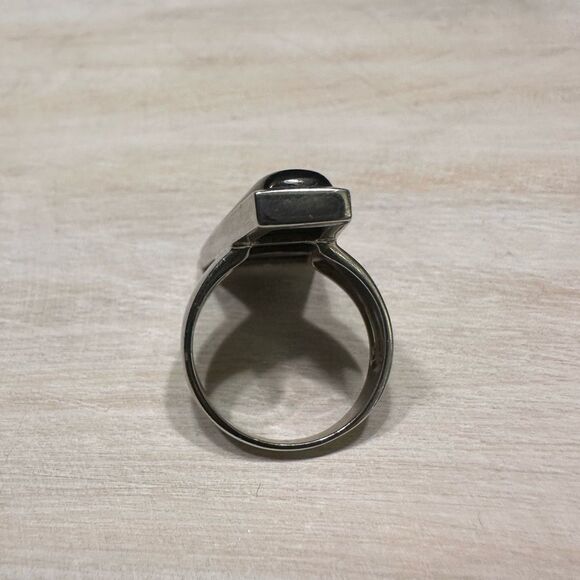 REGAL Black Onyx Sterling Silver Ring - Picture 4 of 4